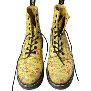 Dr. Martens 1460 Lace Up Leather Boots Ditzy Floral In Acid Wash Yellow, Size 7